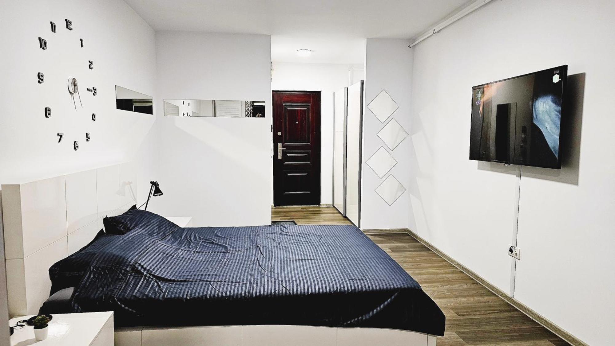 Spoil Yourself With Style, Comfort And Luxury - Tony'S Studios Luxury Piteşti Exteriér fotografie